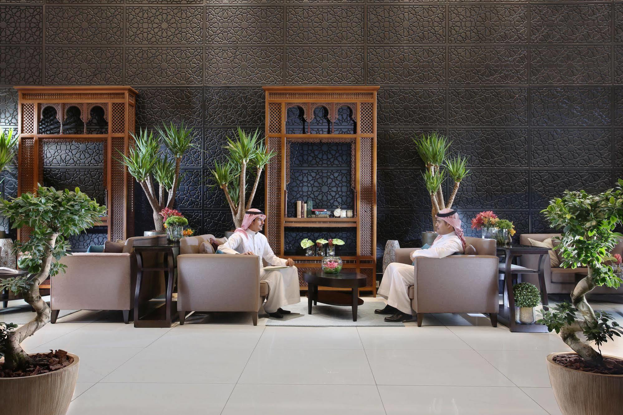 Spectrums Tahlia Jeddah Exterior foto